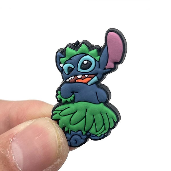 22 kpl Söpöjä Stitch Angel -sarjakuvahahmoja kenkien koristeeksi Crocs-puukenkätyyppisiin kenkiin, sandaaleihin, asusteisiin, lasten poikien ja tyttöjen juhlaleluiksi