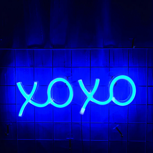 Neonskylt, Neonljus för estetiskt spel i sovrummet Väggdekor LED-skyltar för födelsedagspresent Pojkvän Flickvän Älskar XOXO (blå)