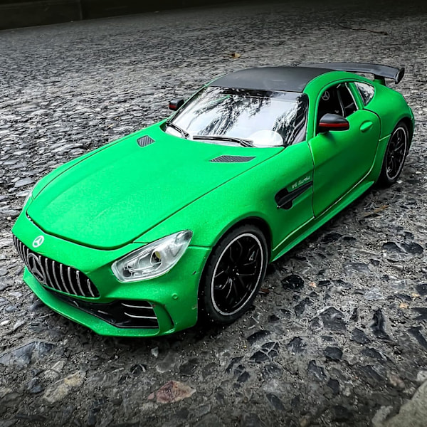 1/24 Benz AMG GTR Legetøjsbilmodel, Zinklegering Træk Tilbage Legetøjsbil med Lyd og Lys til Børn Drenge Piger Gave (Grøn)