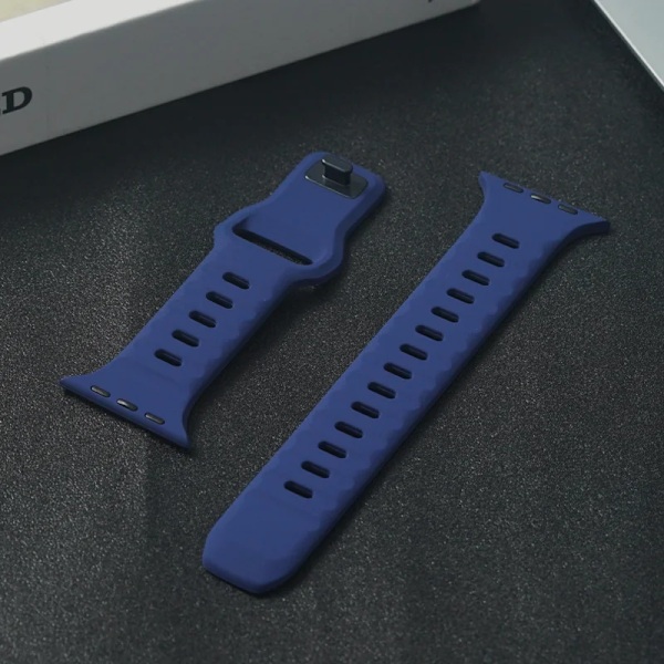 Sport Band for Apple Watch Ultra 9 8 7 6 SE 5 - Myk silikonarmbånd med lav vekt for iWatch 38MM 40MM 42MM 44MM 45MM 49MM - Mørkeblå Dark Blue 42 44 45 49mm