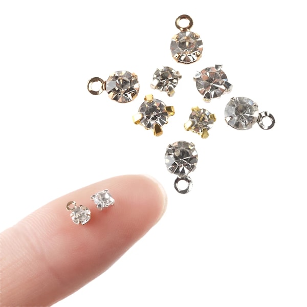 50 stk Super Mini Rhinestone Buckle DIY Dukke Kjole Klær Håndlagde Dukke Vesker Sko Halskjede Knapper Dukke Symaskiner Tilbehør