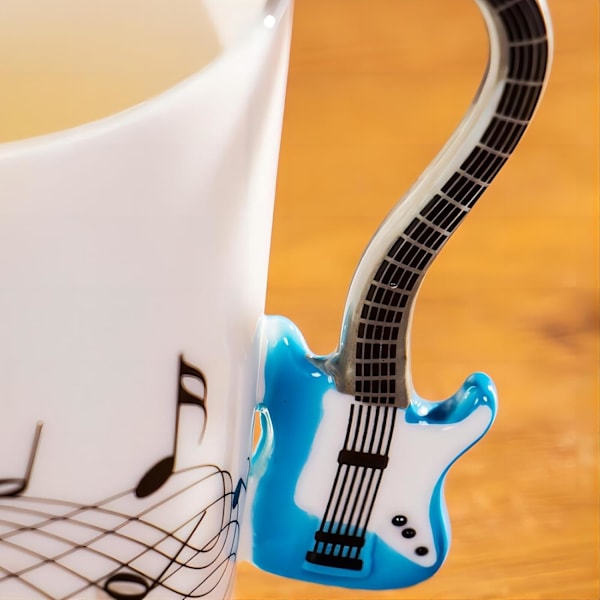Kreativ Musikk Krus Fiolin Stil Gitar Keramisk Krus Kaffe Te Melk Musikalske Noter Kopper med Håndtak Kaffekrus Nyhetsgaver (Blå Elektrisk Gitar) blue