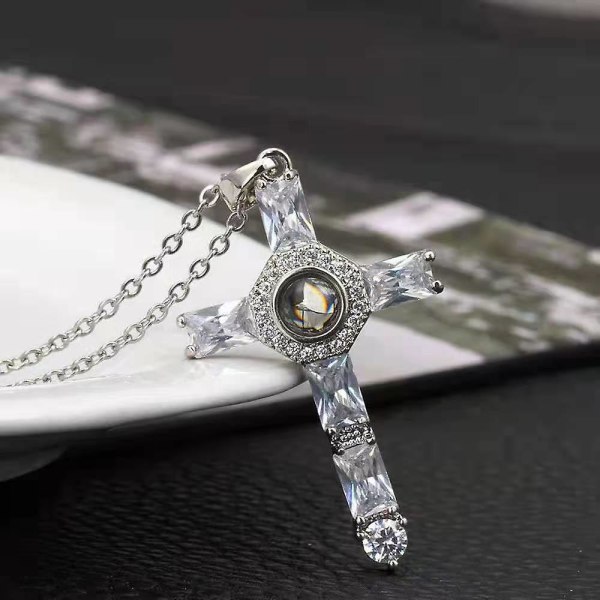 HHL Unisex Kristallkorshänge Projektion Halsband Kedja Religiösa smycken present till kristna