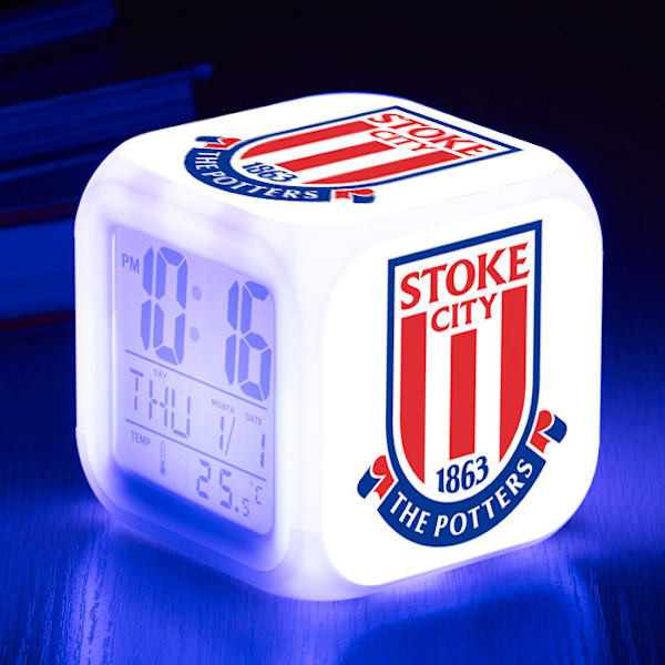 Fodboldur med LED-alarm Lysende Digitalt Ur 7 Farver Mini Børne Natbord Vækkeur[GKS] D