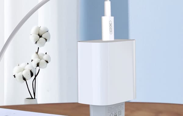 iPhone Hurtigoplader USB-C 20W med 2m Kabel