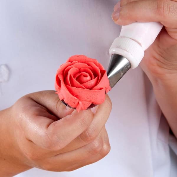 5-delt sæt med rosenblomst-sprøjteposer, kagedekorations-tyller, glasur-tyller, cupcake-dekorationssæt og bageværktøj