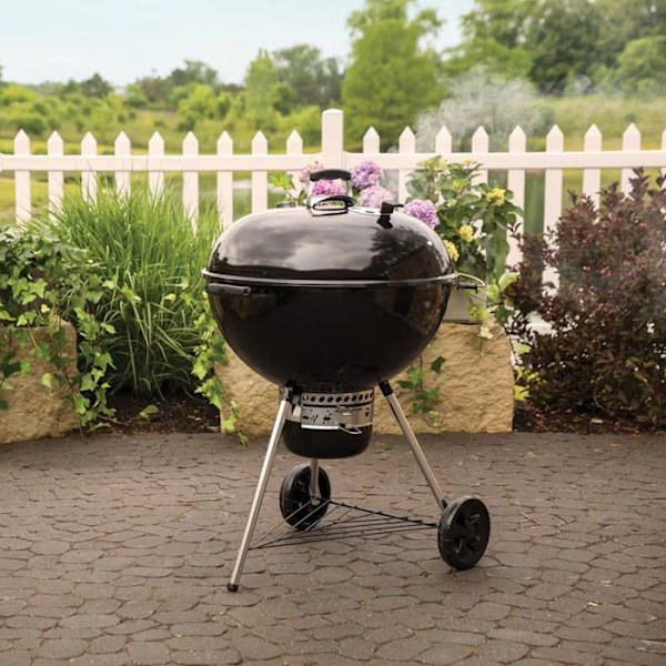 WEBER KOLRÖKARE MASTER-TOUCH - 67 CM