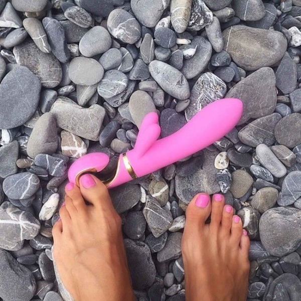 G-Rabbit Pink Rampant Bunny Vibrator - G-VIBE - 3 motorer - 6 vibrationslägen Rosa