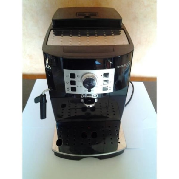 De'Longhi Magnifica S ECAM 21.110.B - Automatisk kaffemaskin med "Cappuccino" ångmunstycke - 15 bar