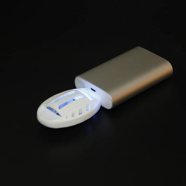 2022 Ny bærbar insekt USB Myggedræber Elektrisk myggafvisende middel Plast Skadedyrsrøgelse Varmer Kontrol Sove Hjem