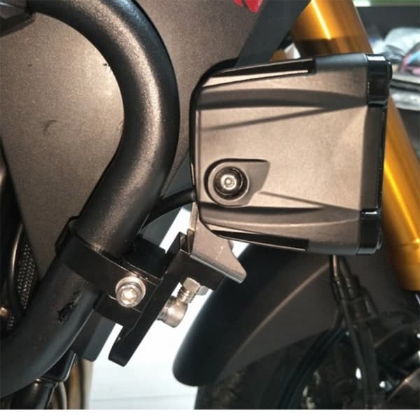 Motorcykelfäste Extraljusfästen L L