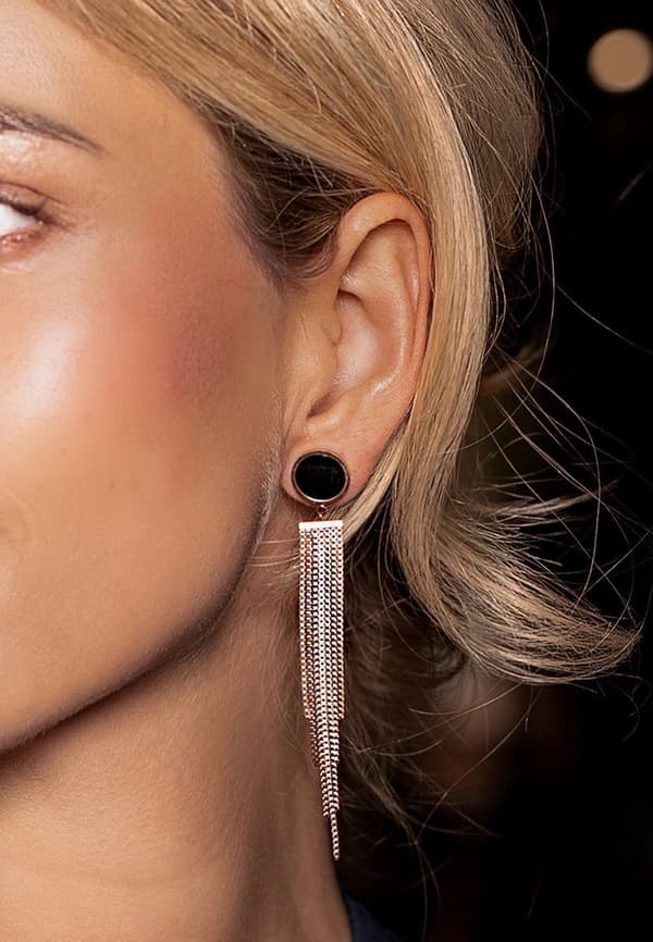 Chic by Lirette Lange Øreringe med Kæder, Rustfrit Stål Rosaguld Sort Rund Stud med Dinglekæder, Elegant Smykkegave til Kvinder, 7 cm