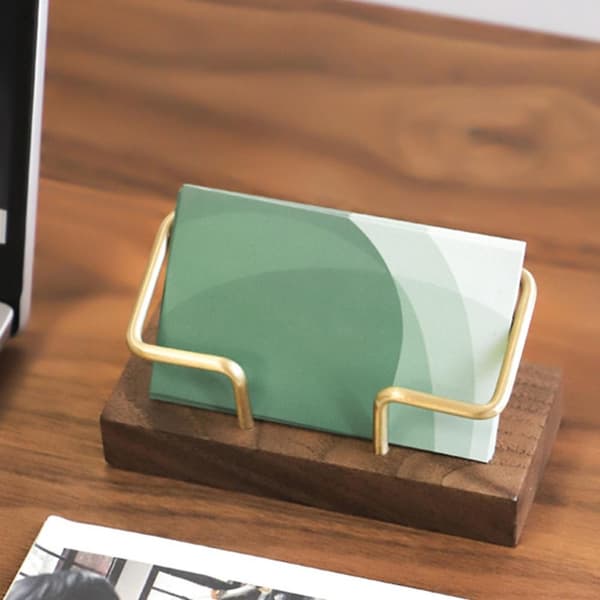 Visitkortholder Stativ Træbase med Messing Display Clips til Kontorbord Disk Valnød Farve 11 x 5 cm