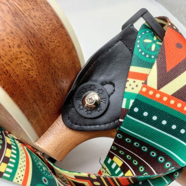 10 stk Gitarre Stropp Beskytter Svart Gitarre Stropp Låsing Sett med Silikon Stropp Rød