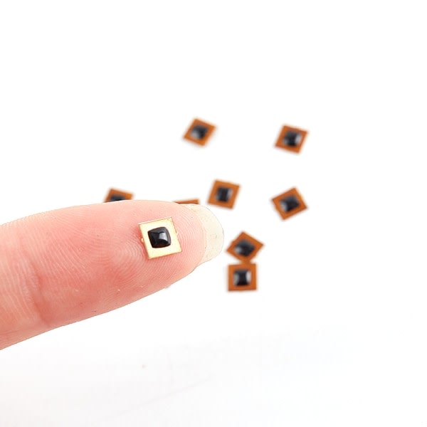 5 st Programmerbar 5*5 mm Micro FPC NFC Ntag213 RFID Tag-klistremerke en annen i én størrelse