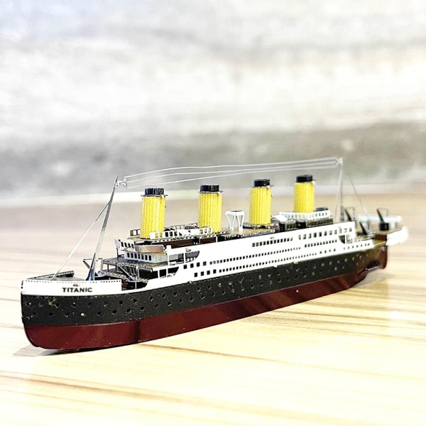 Färg Titanic Pussel Kryssningsfartyg monterad modell Kit Barn A oneszie