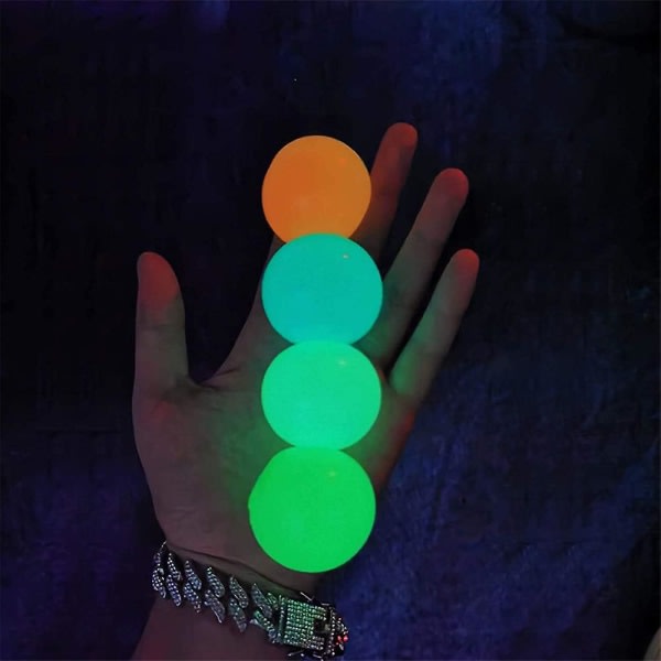 4 st Lysande klibbiga bollar Stressbollar Glow In The Dark Leksaker Fäster på taket Fidgetleksaker för barn Vuxna Presenter