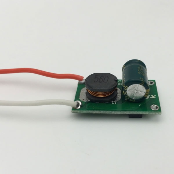 10W LED-lampdrivrutinbelysning Lågspänningstransformatoringång 12-24V Strömförsörjningsadapter för LED-spotlampa Bulb Chip