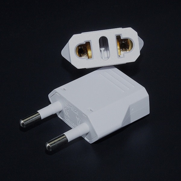 Europeisk reisepluggadapter USA til Europa Adapter Outlet Converter America til EU Svart