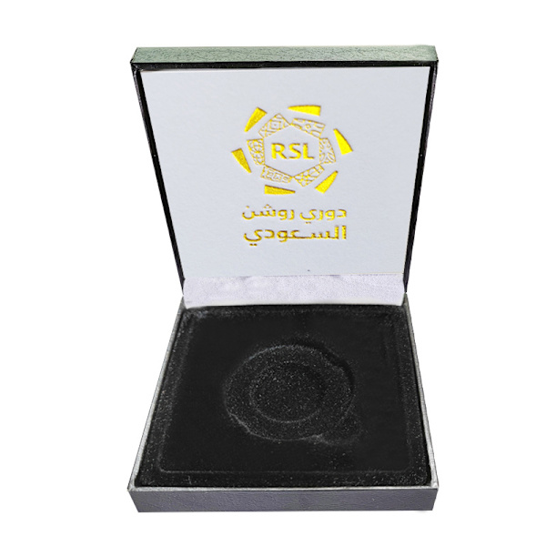 Saudi Premier League minnesmynt i metall med fotbollsstjärnorna C Ronaldo, Benzema och Neymar – en perfekt present till fotbollsälskare Display Rack Neymar