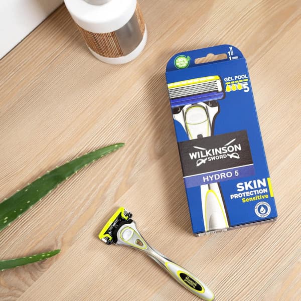 SWORD - Hydro 5 Hudbeskyttelse for menn | Sensitiv | Håndtak + 4 blad refill