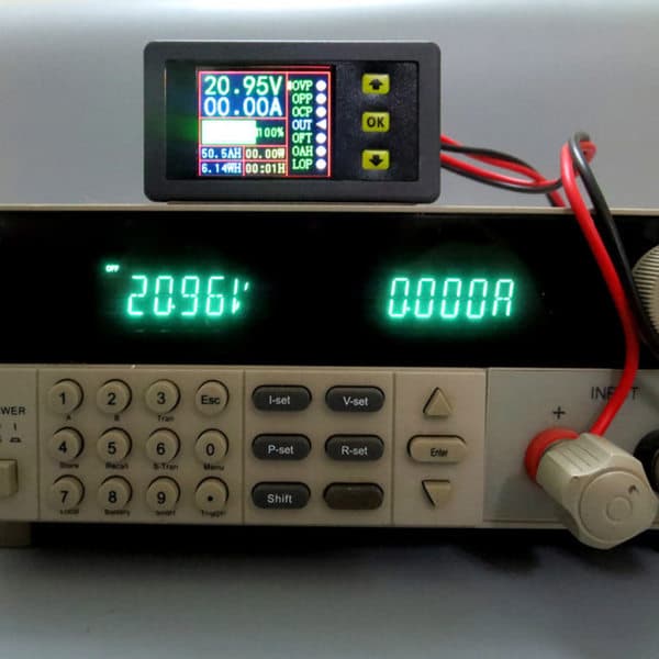 Digital Multimeter Batteritest til Opladning/Afladning til DC 0-90V 0-20A Volt Amp M