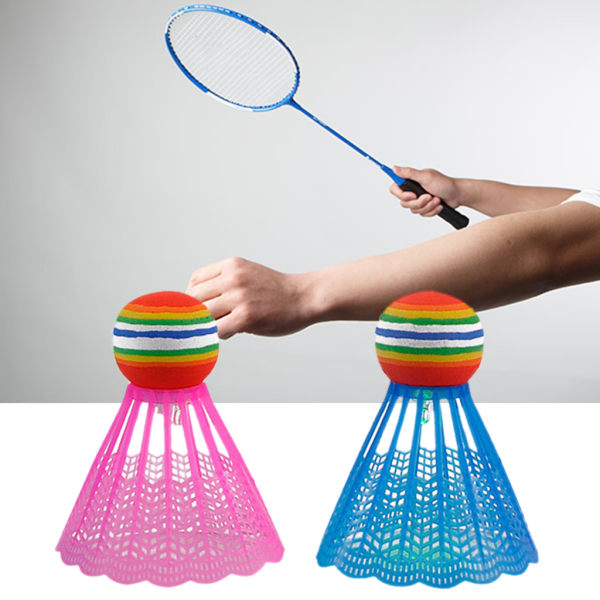 4st Plast LED Badminton Fjädrar Badminton Inomhus Utomhus Sport Träning Badminton för bollträning Spelverktyg M