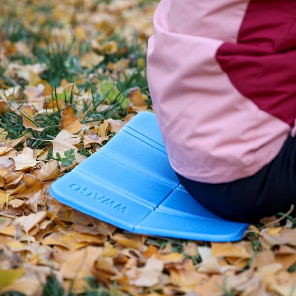 Blue Beach Camping Mat Moisture Proof Foldable Portable Picnic Mat Cushion Camping Supplies Blue