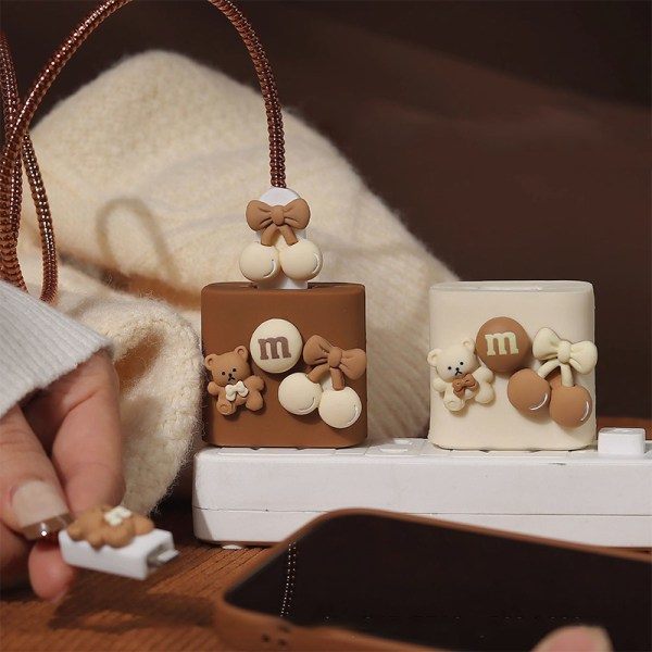 IPhone13 e Cartoon 3D Lille Bjørn Jente IPAD PD20W Lader USB P A4