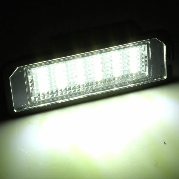 2x LED-nummerplåtsljus för VW GOLF MK4 MK5 MK6 PASSAT EOS Err
