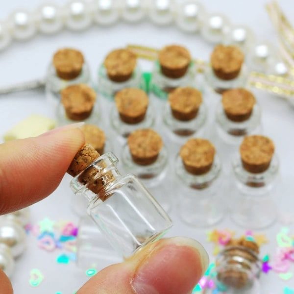 Mini tom klar glasflaska med kork små burkar driftflaska 50pcs