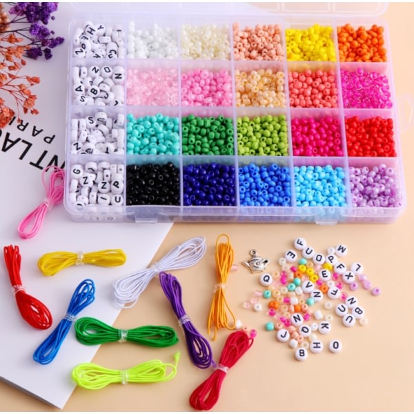 24 färgglada bokstavspärlor i rutnätslåda Glasrispärlor Handgjorda halsband DIY pärlor set A