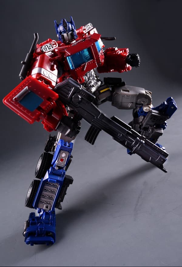 Transformerende Robotbil Legering Commander Optimus Prime Action Figur - Børnefødselsdagsgave 6699 7B