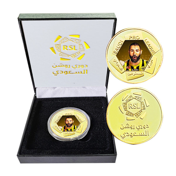 Saudi Premier League minnesmynt i metall med fotbollsstjärnorna C Ronaldo, Benzema och Neymar – en perfekt present till fotbollsälskare Display Rack Benzema
