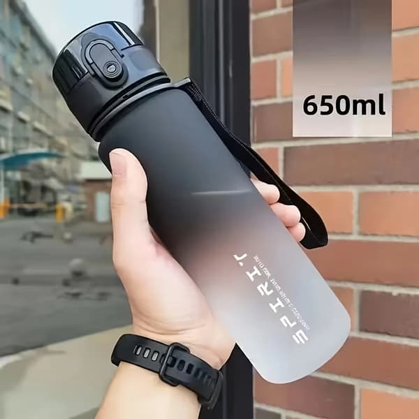 650 ml gradient vattenkopp, bärbar vattenflaska med ett klick, läckagesäker vattenflaska i plast, dricksvattenflaska för studenter