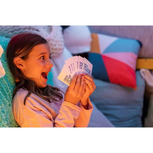 Kids Against Maturity: Korttipeli lapsille ja perheille