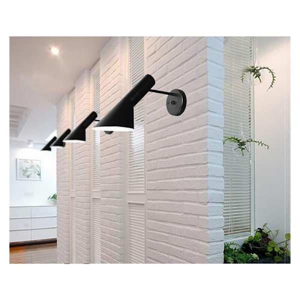 Nordisk Modern Vägglampa med Strömbrytare Justerbar Svart E27 Elegant Design Läslampa för Sovrum Vardagsrum [Energiklass E]