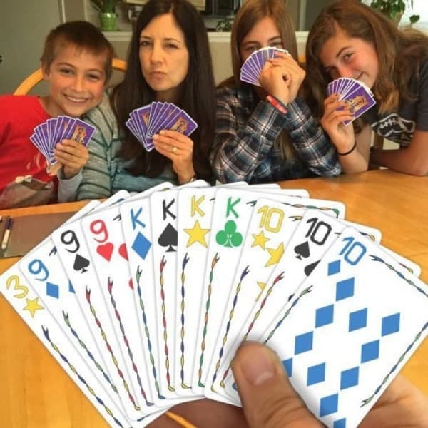 Fem Kronor - Monivärinen korttipeli