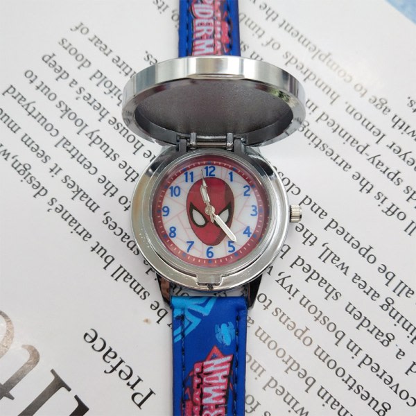 Super Hero Marvel Avengers Quartz Watch Flip Case Watch för barn Iron Man