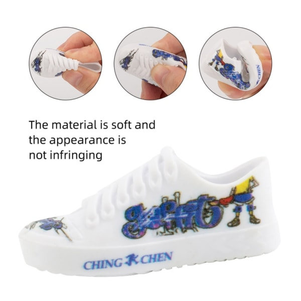 Sormiskootterilelu Mini Alloy Scooter Sormilautavarusteet T-paidan, Housujen ja Kenkien kanssa Lasten Sormilelu Party Favor Musta