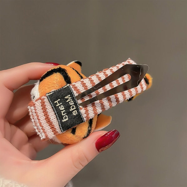 Tecknade djurtigrar formade hårklämmor Halloween Lolita kostym huvudnålar för kvinnor födelsedagsfest animetema halkfri