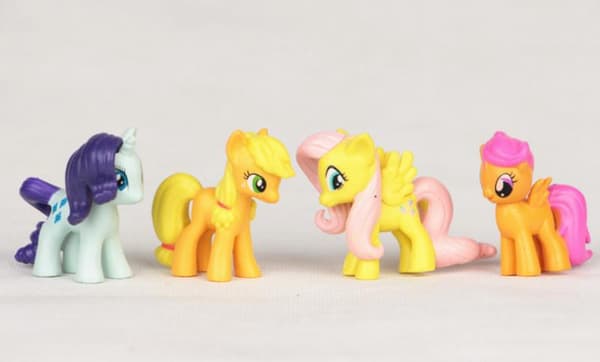 12 kpl My Little Pony -hahmoja
