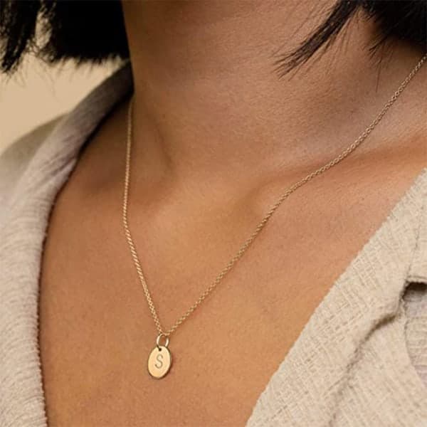 Justerbar Stilful Initial Vedhæng Halskæde Bogstav Guld Kæde Halskæde Mode Disk Halskæde Håndlavet Gave til Par null - E