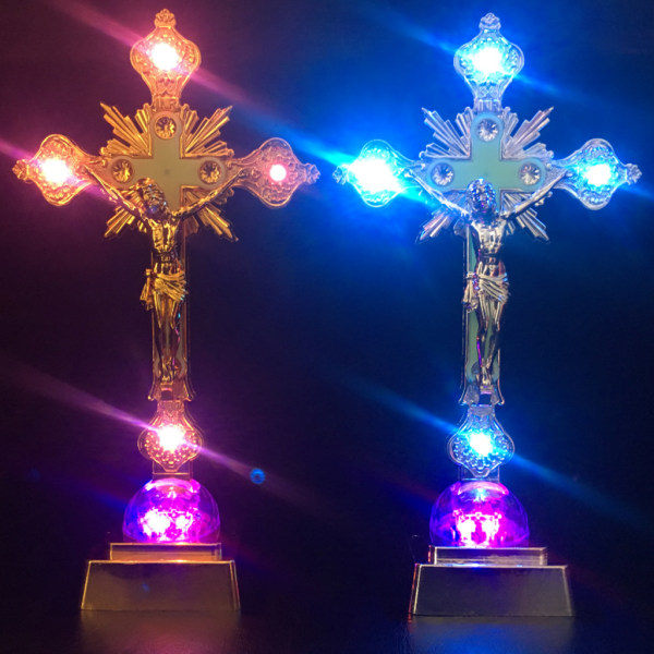 Kirkon jäännösten figuriinit Yövalo Krusifiksi Jeesus Kristus jalustalla Lamppu Risti Katolinen Antiikki Koti Dekor Kulta