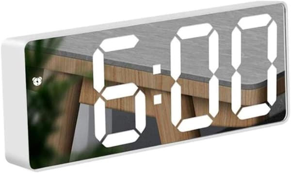 Digital LED-väckarklocka med ljussensor, dimbar spegeldisplay, snooze-funktion för sovrum och vardagsrum