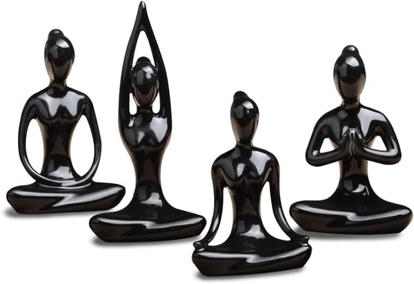 Set med 4 meditationsyoga-statyetter i keramik