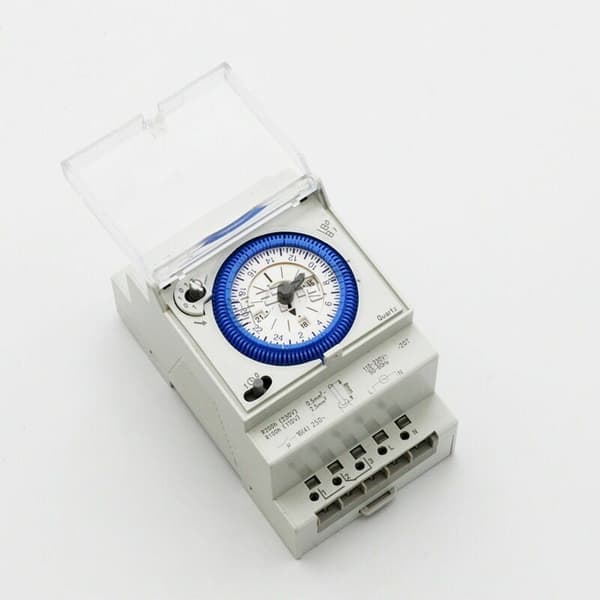 Analog timer med synkronmotor og daglig program, timer, 12VAC/DC