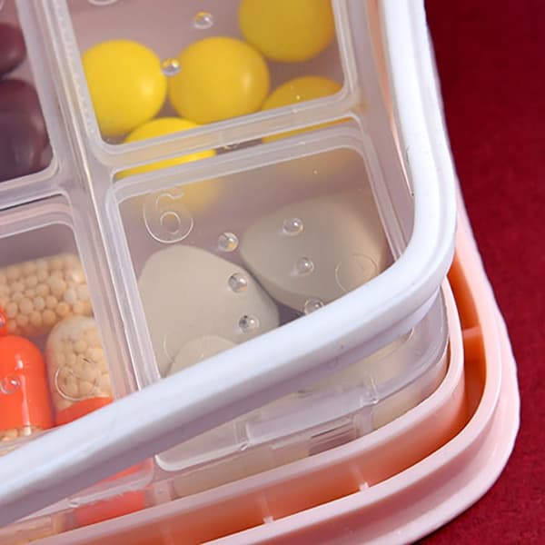 Liten pillerask i plast GRÖN Green
