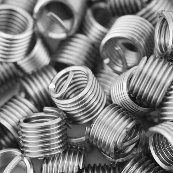 100 stk. gjengeinnsatser i rustfritt stål, spiralformet 100PCS
