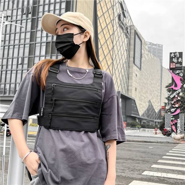 Multi Pocket Chest Bag Outdoor Vest Taske MED KÆDER MED KÆDER with Chains